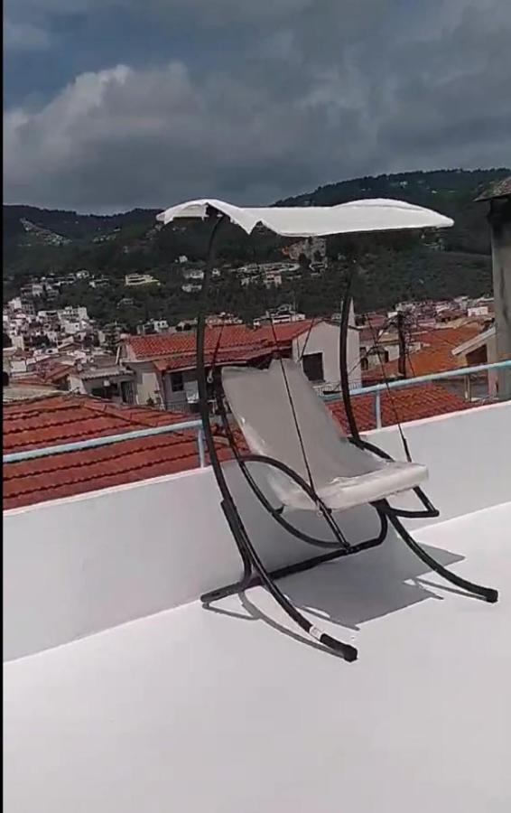 Capolavoro, Boutique Apartment With Unique Rooftop Skiathos Exterior foto